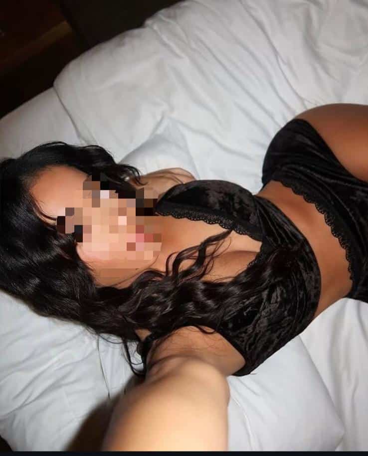 Chen is a crazy 22-year-old bombshell. Chen is a crazy 22-year-old bombshell.